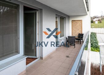 Na predaj 2 izbový byt v novostavbe časť Karlová ves neďalek - 3