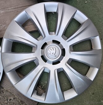 Originálne puklice Škoda - R16 - 3
