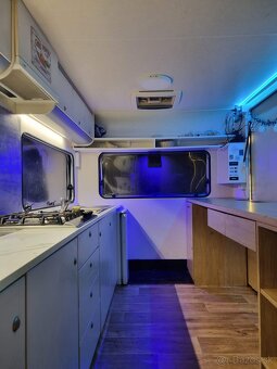 Predajný gastro príves, Food truck, Pojazdné bistro - 3