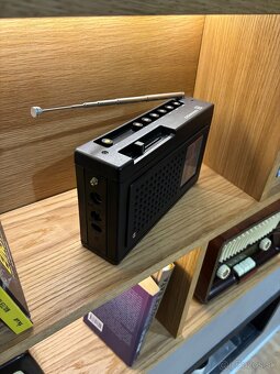Retro rádio tesla - 3