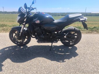 Honda Hornet 600 - 3