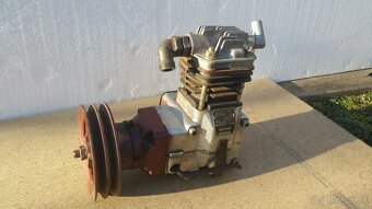 Kompresor na traktor UR II - 3
