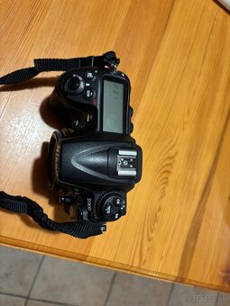 Telo Nikon D300 - 3