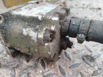 Hydraulické čerpadlo Jihostroj - 3