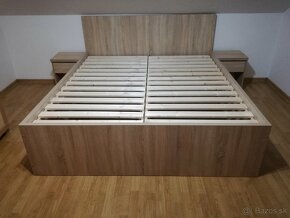 Kvalitná drevená postel - 3