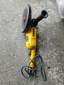 Predám veľkú karbobrúsku dewalt - 3