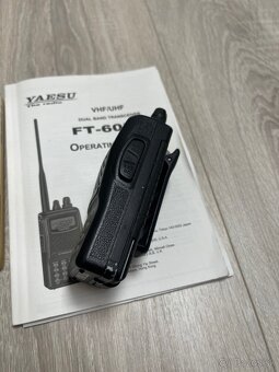 YAESU FT 60 E - 3