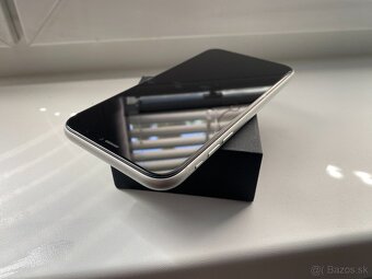 iPhone XR 64Gb - TOP STAV - 3