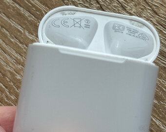 Nabíjacie puzdro Apple Airpods 1 a 2 - 3