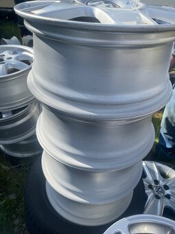 R 15 ALU Disky R15 5 x 112 - 3