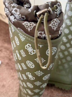 Gumáky Guess - 3