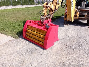 Triediaca lyžica jcb - 3
