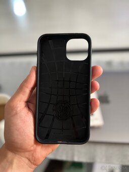 Obal Spigen iPhone 14 - 3