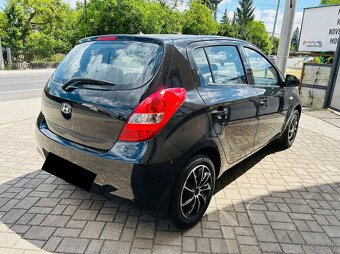•Hyundai i20 1.2i 16V Comfort •r.v.2010 •111 000km - 3