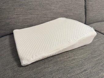 Antirefluxný vankúš pre bábatko - 3