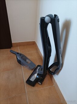 Tyčový vysávač Rowenta RH6756WO - 3