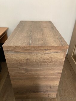 Skrínka nad pračku - 3