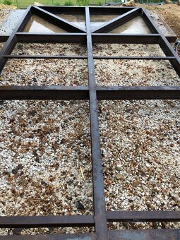 Konštrukcia pod záhradný domček - 3