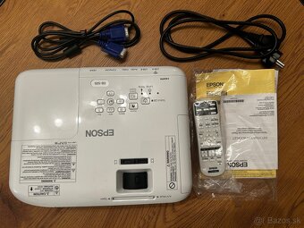 Projektor EPSON EB-S05 + taška originál Epson - 3