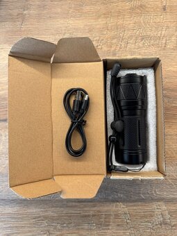 Super silná LED baterka 12000mAh - 3