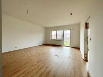 NA PREDAJ 2-IZBOVÝ APARTMÁN S PREDZÁHRADKOU, Jána Ondruša, S - 3