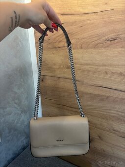 Dkny krémová crossbody - 3