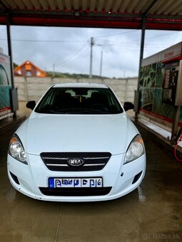 KIA Ceed 2009 1.4 77Kw - 3