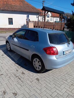 Toyota Auris 1.6 benzin 91 kw - 3
