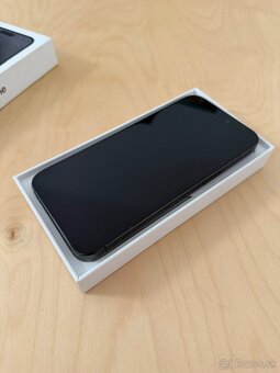 IPHONE 15 PRO MAX 256 TOP STAV 99% BATERIA € 720
- 3