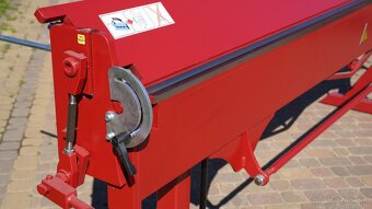 Ohýbačka, ohýbačka, lemovačka na plech 3200mm 1mm - 3