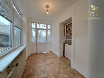 Rodinný dom s pozemkom vhodným na podnikanie - 3