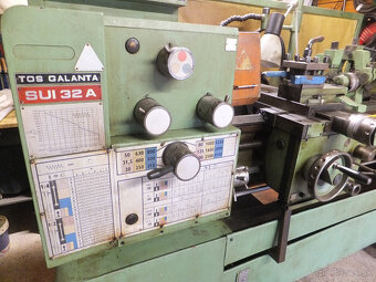 Sústruh SUI 32A - 3