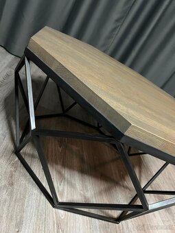 Konferenčný stolík - 3