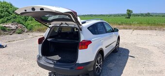 Predám Toyota RAV4 2.2 l D-4D Active 2015 vo výbernom stave - 3
