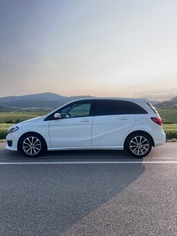 Mercedes- Benz B 200D - 3