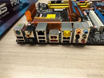 Asus P5Q Deluxe - 3