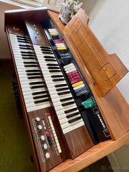 Elektrický organ HOWARD - 3