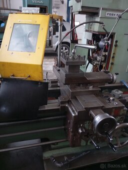 Sustruh hrotovy typ SN63B/3000 s prislušenstvom - 3