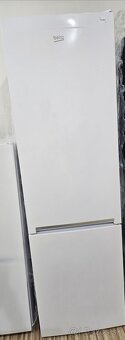 Chladnicka Beko 2m - 3
