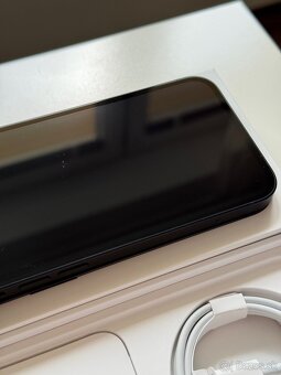 iPhone 13, Midnight, 256GB - 3