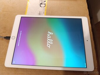 Predám Apple Tablet IPad 8. generácie s 10,2 zol - 3