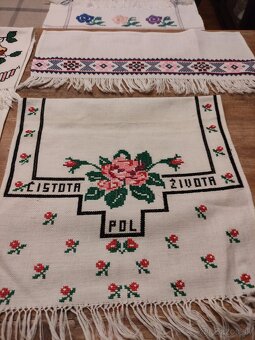 ručne vyšívané obrusy - 3