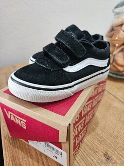 Detske Vans Ward V detske vel. EUR 22,5 - 3