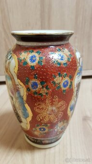 Porcelánová čínska váza a lyžičky - 3