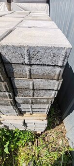 Dlažba sivá 20x20x6 cm - 3
