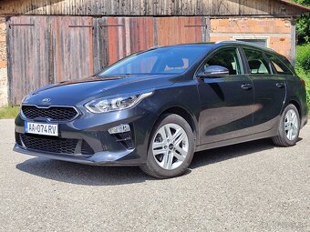 Kia Ceed SW 1.6CRDi 2019 GOLD - 3