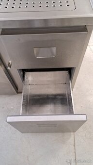 Chladící nerezový výčepní stůl 1600x720mm - 3