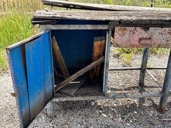 Starý kovový dielenský stôl – vhodný na renováciu - 3