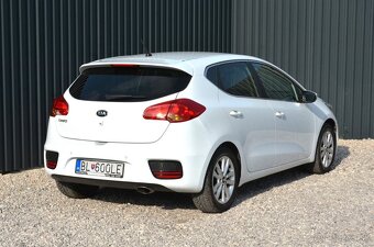 KIA Ceed 1.4 Benzin – Gold – Top stav - 3