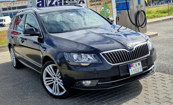 Skoda superb 2.0 tdi dsg F1 elegance - 3